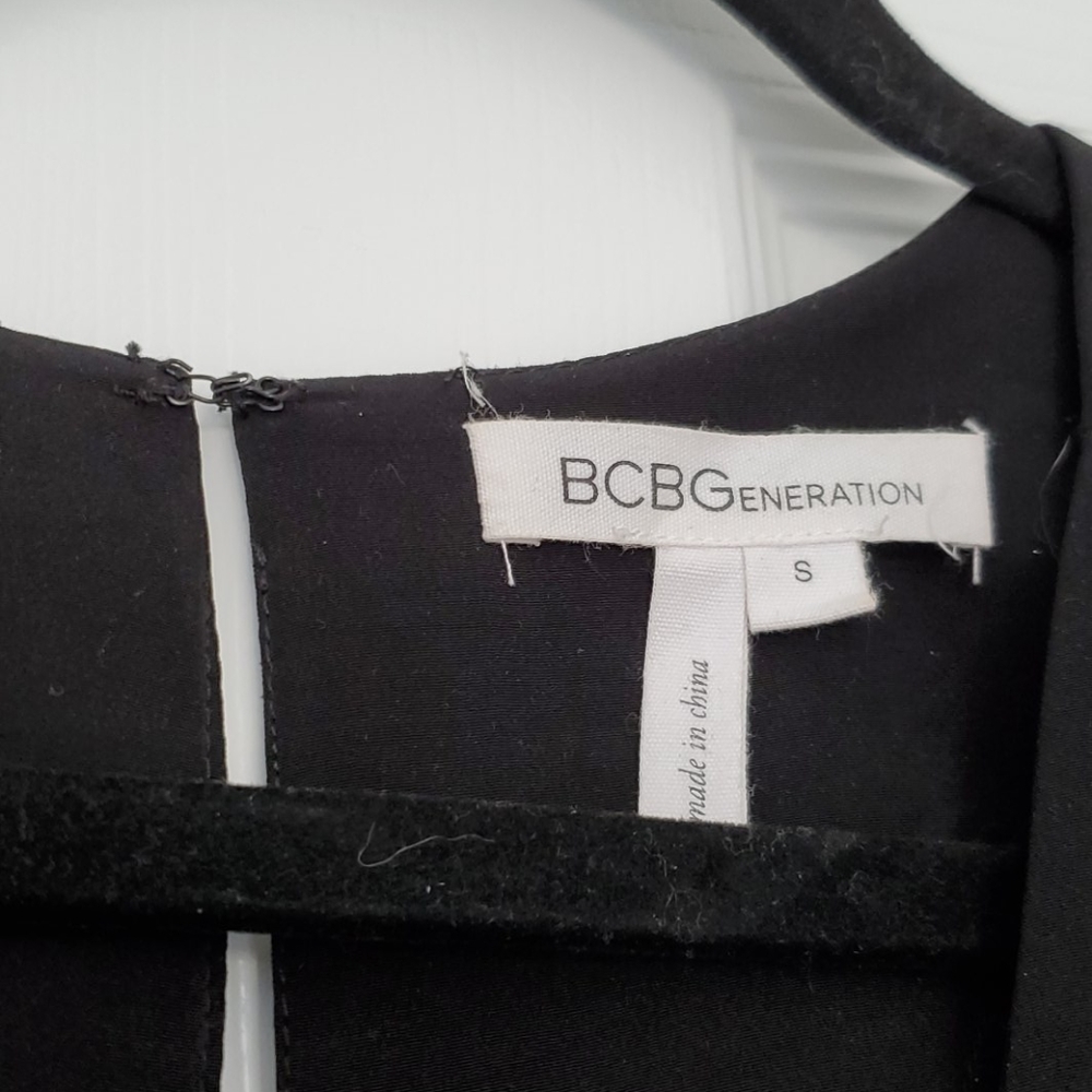 BCBGeneration Black Ruffle Romper - Picture 4 of 4
